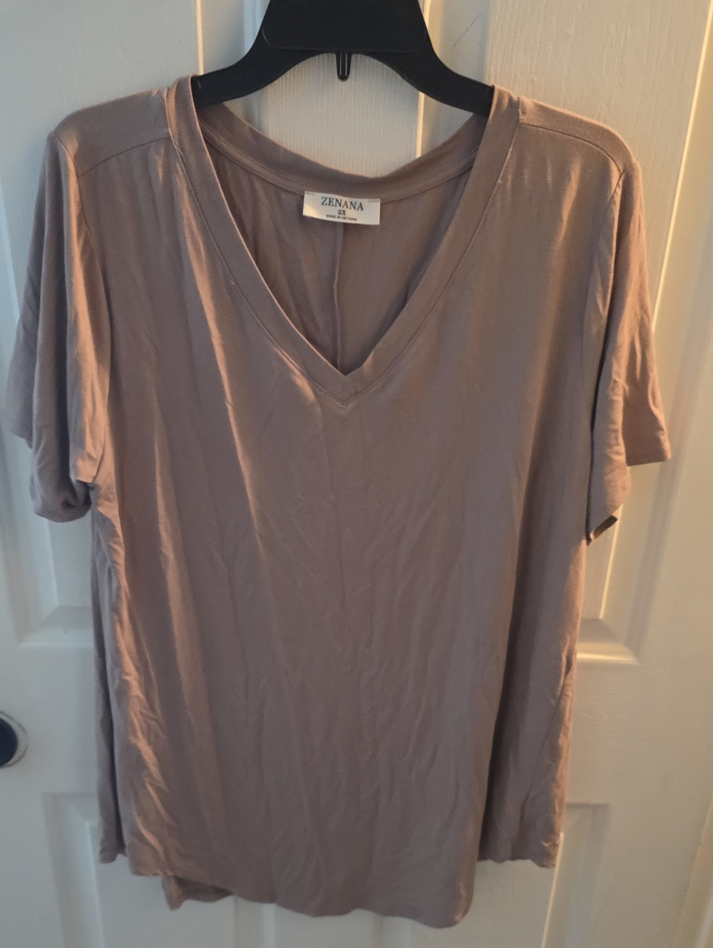 Zenana Outfitters Mauve V-Neck Short Sleeve Top